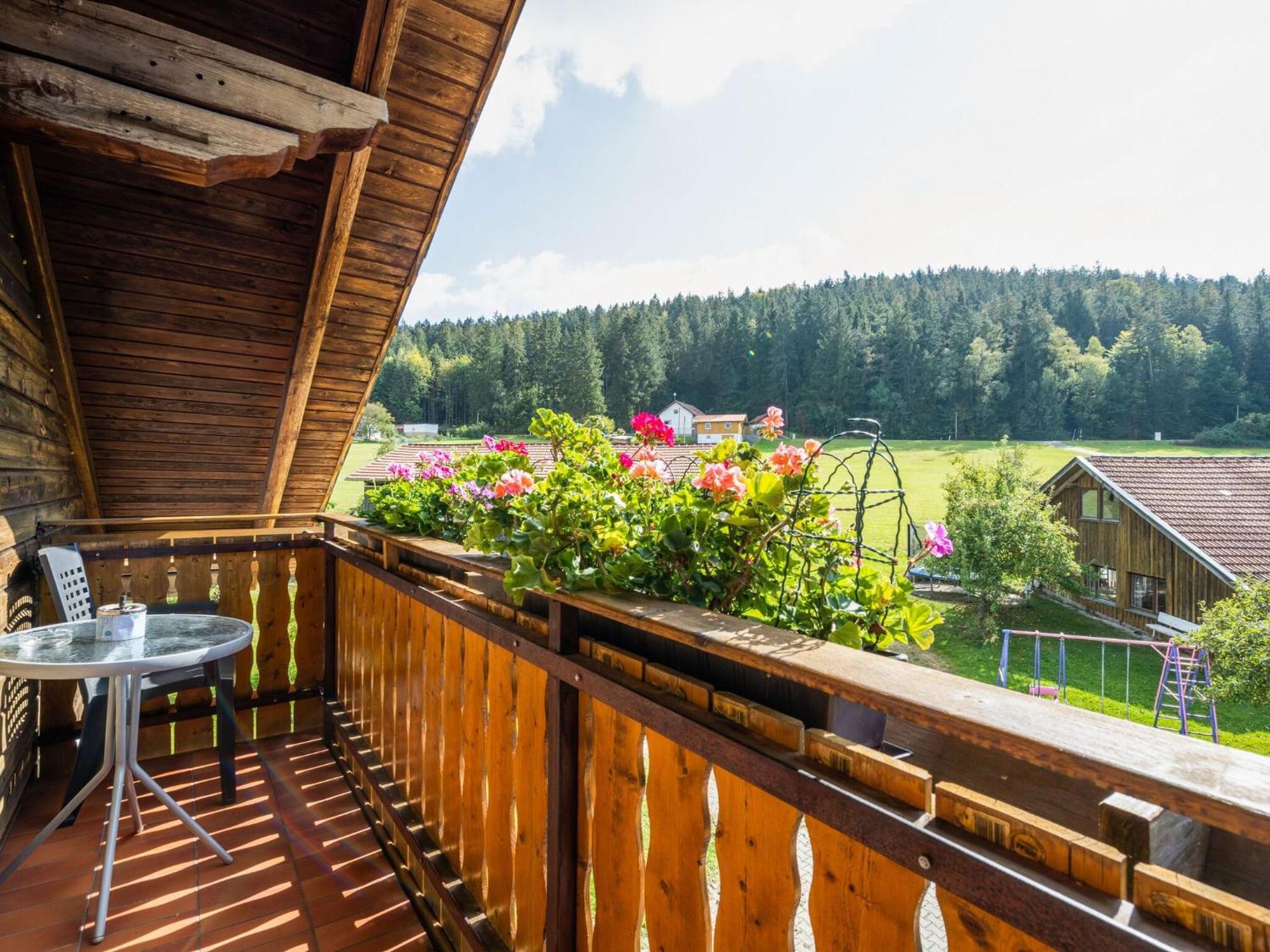 Flat On A Farm Near The Arber Ski Area نيوكيرتشن بيم هيليغين بلوت المظهر الخارجي الصورة