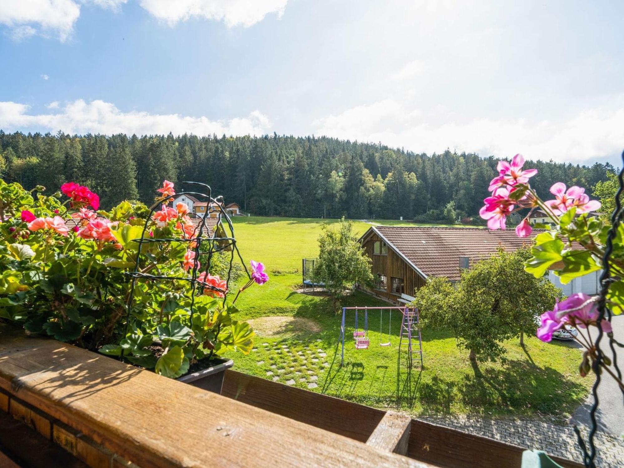 Flat On A Farm Near The Arber Ski Area نيوكيرتشن بيم هيليغين بلوت المظهر الخارجي الصورة